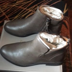 🆕Hyla by Franco Sarto Booties.